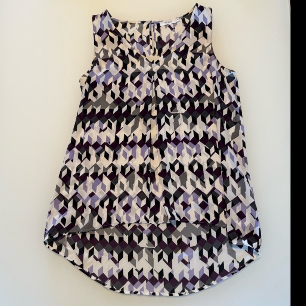 Ricki's Patterned Sleeveless Tank in Purple and Black - Picture 5 of 6
